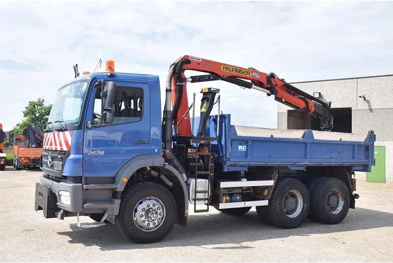 Kravas automašīna pašizgāzējs Mercedes-Benz AXOR 2628: foto 7