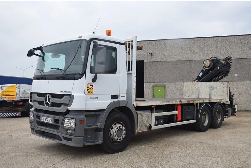 Mercedes-Benz Actros 2641 - Bortu kravas automašīna/ Platforma, Kravas auto ar manipulatoru: foto 2 Mercedes-Benz Actros 2641 - Bortu kravas automašīna/ Platforma, Kravas auto ar manipulatoru: foto 2