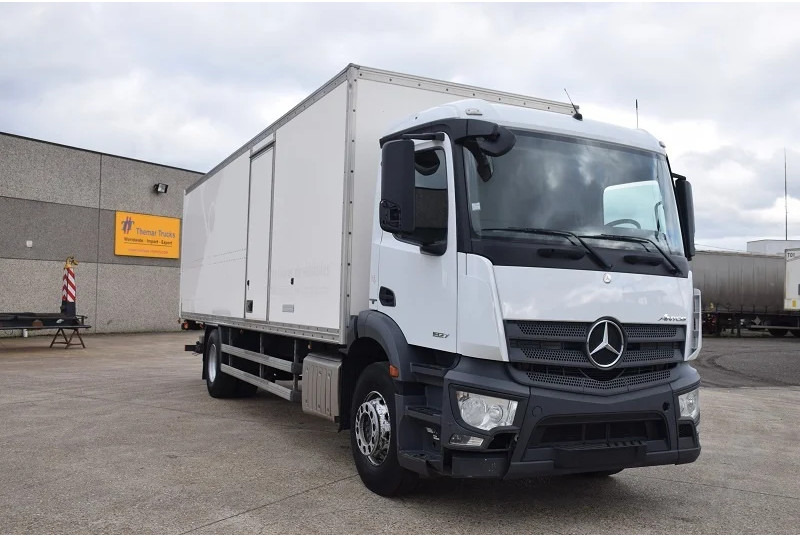 Mercedes-Benz Antos 1827 Antos - Kravas automašīna ar slēgto virsbūvi: foto 4 Mercedes-Benz Antos 1827 Antos - Kravas automašīna ar slēgto virsbūvi: foto 4