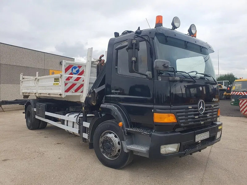 Mercedes-Benz Atego 1928 - Kravas auto ar manipulatoru: foto 3 Mercedes-Benz Atego 1928 - Kravas auto ar manipulatoru: foto 3