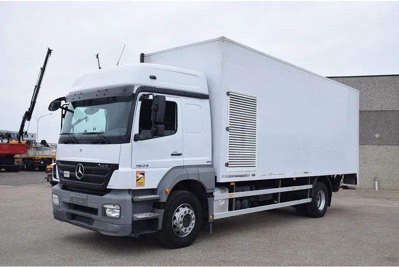 Mercedes-Benz Axor 1824 - Kravas automašīna ar slēgto virsbūvi: foto 1 Mercedes-Benz Axor 1824 - Kravas automašīna ar slēgto virsbūvi: foto 1