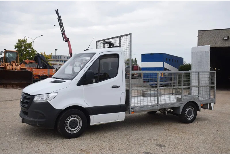 Mercedes-Benz Sprinter 316 - Automašīna ar kravas platformu: foto 2 Mercedes-Benz Sprinter 316 - Automašīna ar kravas platformu: foto 2