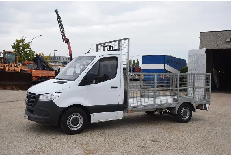 Mercedes-Benz Sprinter 316 - Automašīna ar kravas platformu: foto 3 Mercedes-Benz Sprinter 316 - Automašīna ar kravas platformu: foto 3