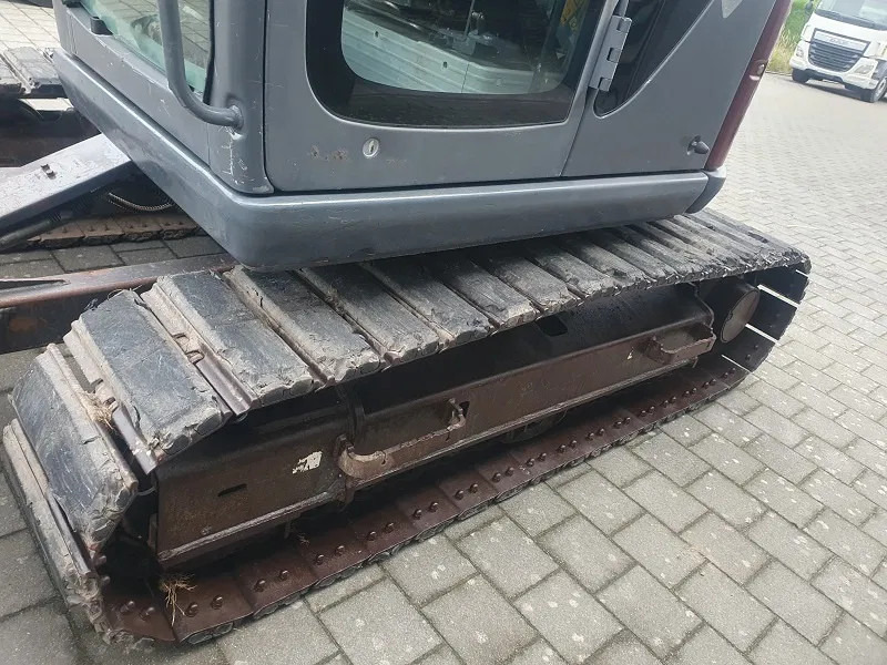 New Holland Kobelco E70 - 8 TON - Mini-ekskavators: foto 3 New Holland Kobelco E70 - 8 TON - Mini-ekskavators: foto 3