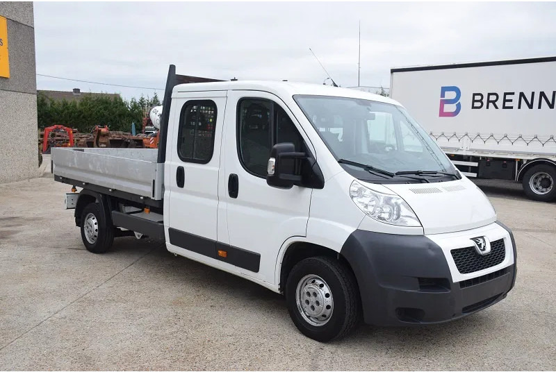 Peugeot Boxer 2.2 L -130 pk - - Automašīna ar kravas platformu, Kravas-pasažieru furgons: foto 1 Peugeot Boxer 2.2 L -130 pk - - Automašīna ar kravas platformu, Kravas-pasažieru furgons: foto 1