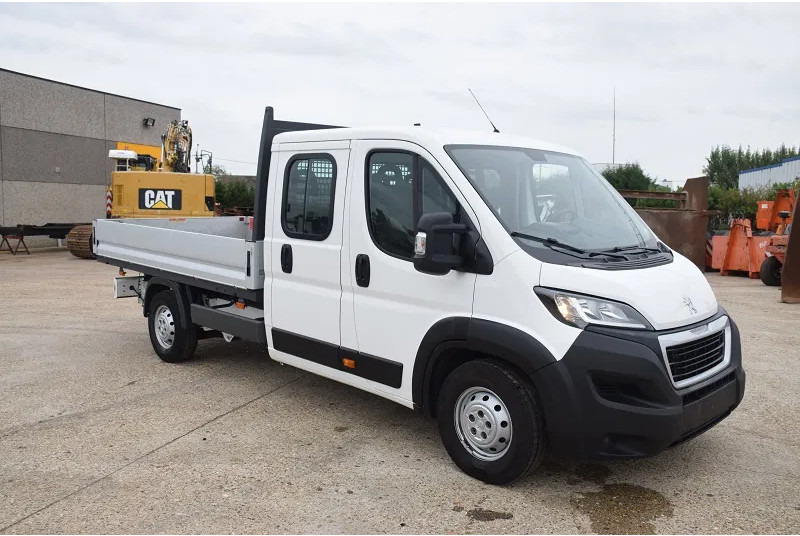 Peugeot Boxer - Automašīna ar kravas platformu, Kravas-pasažieru furgons: foto 4 Peugeot Boxer - Automašīna ar kravas platformu, Kravas-pasažieru furgons: foto 4