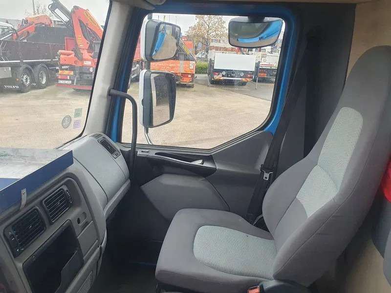 Renault DCi 220 - Kravas auto ar manipulatoru: foto 5 Renault DCi 220 - Kravas auto ar manipulatoru: foto 5