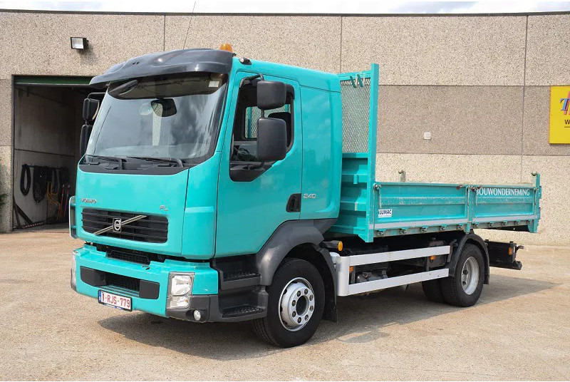 Volvo FL 240 - Kravas automašīna pašizgāzējs: foto 3 Volvo FL 240 - Kravas automašīna pašizgāzējs: foto 3