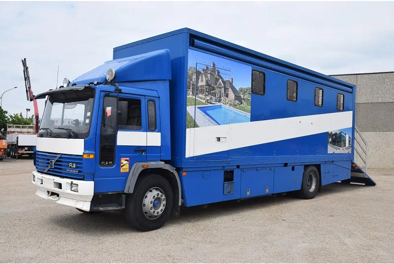 Volvo FL 250 - 19 ton ( 7 PAARDEN ) - Zirgu kravas automašīna: foto 5 Volvo FL 250 - 19 ton ( 7 PAARDEN ) - Zirgu kravas automašīna: foto 5