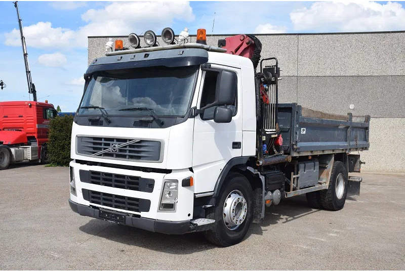 Volvo FM 340 - Kravas automašīna pašizgāzējs: foto 4 Volvo FM 340 - Kravas automašīna pašizgāzējs: foto 4