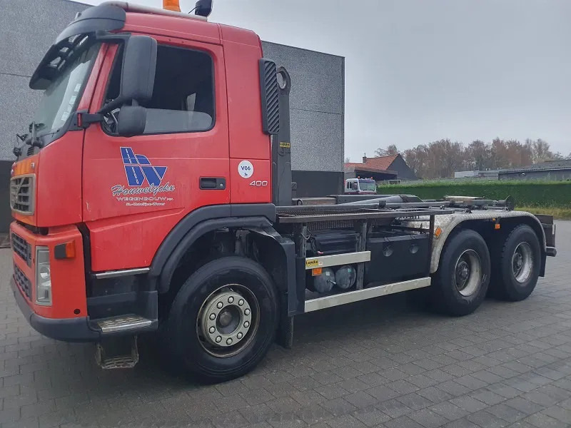 Volvo FM 400 - Pacēlājs ar āķi: foto 1 Volvo FM 400 - Pacēlājs ar āķi: foto 1