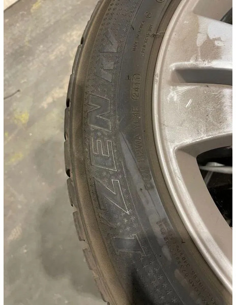 Kumho Kumho banden met Mercedes velgen 255/50 R19 107V - Riepas un diski - Vieglā automašīna: foto 3 Kumho Kumho banden met Mercedes velgen 255/50 R19 107V - Riepas un diski - Vieglā automašīna: foto 3