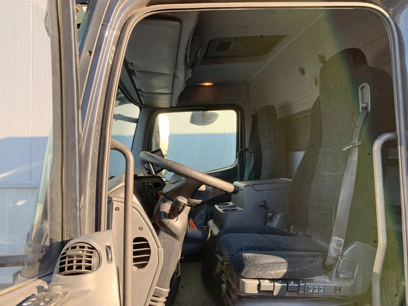 Mercedes-Benz Atego 1018 KOELING*Cruise control*Airconditioning*Geveerde bestuurdersstoel* - Kravas automašīna ar slēgto virsbūvi: foto 2 Mercedes-Benz Atego 1018 KOELING*Cruise control*Airconditioning*Geveerde bestuurdersstoel* - Kravas automašīna ar slēgto virsbūvi: foto 2