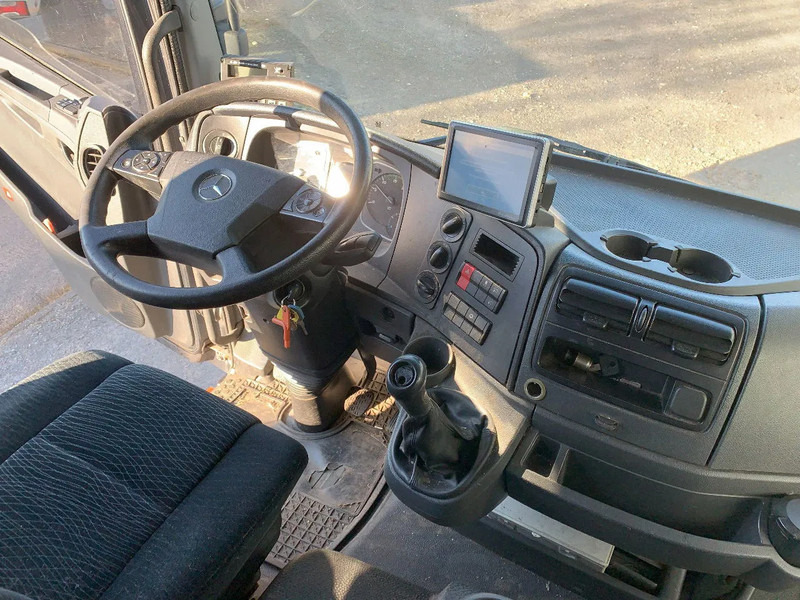 Mercedes-Benz Atego 1018 KOELING*Cruise control*Airconditioning*Geveerde bestuurdersstoel* - Kravas automašīna ar slēgto virsbūvi: foto 3 Mercedes-Benz Atego 1018 KOELING*Cruise control*Airconditioning*Geveerde bestuurdersstoel* - Kravas automašīna ar slēgto virsbūvi: foto 3