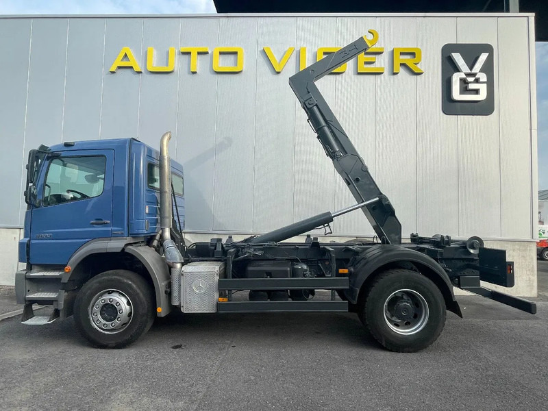 Mercedes-Benz Axor 1833 *cruise control*bluetooth*airconditioning*differentieelslot - Pacēlājs ar āķi: foto 1 Mercedes-Benz Axor 1833 *cruise control*bluetooth*airconditioning*differentieelslot - Pacēlājs ar āķi: foto 1
