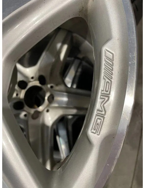 Mercedes-Benz *Occasie *3 velgen AMG* 18 inch - Riteņa disks - Vieglā automašīna: foto 2 Mercedes-Benz *Occasie *3 velgen AMG* 18 inch - Riteņa disks - Vieglā automašīna: foto 2