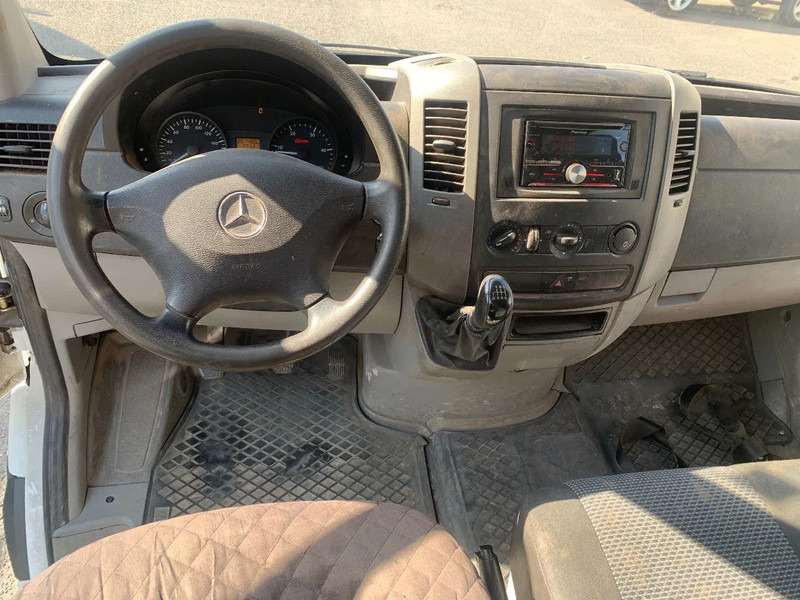 Mercedes-Benz Sprinter 316 CDI*Export*Radio - Automašīna ar kravas platformu, Kravas-pasažieru furgons: foto 3 Mercedes-Benz Sprinter 316 CDI*Export*Radio - Automašīna ar kravas platformu, Kravas-pasažieru furgons: foto 3