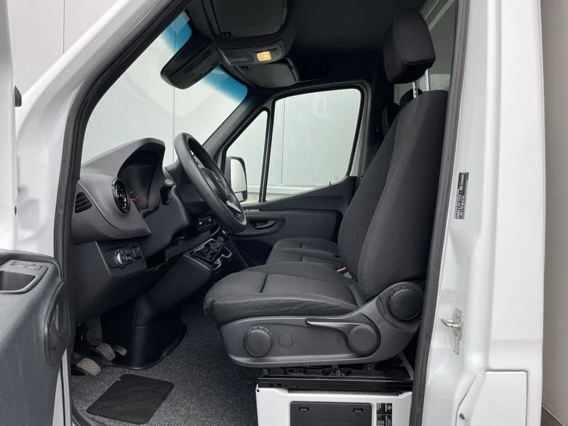 Mercedes-Benz Sprinter 514 *Airconditioning*Cruise control*Zijwindassistent*laadbrug - Furgons ar slēgtā virsbūve: foto 3 Mercedes-Benz Sprinter 514 *Airconditioning*Cruise control*Zijwindassistent*laadbrug - Furgons ar slēgtā virsbūve: foto 3