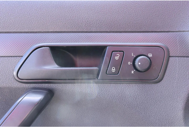 Volkswagen Caddy PARKSENSOREN-SCHUIFDEUR-AIRCO -TREKHAAK-RADIO/USB - Mazs furgons: foto 5 Volkswagen Caddy PARKSENSOREN-SCHUIFDEUR-AIRCO -TREKHAAK-RADIO/USB - Mazs furgons: foto 5