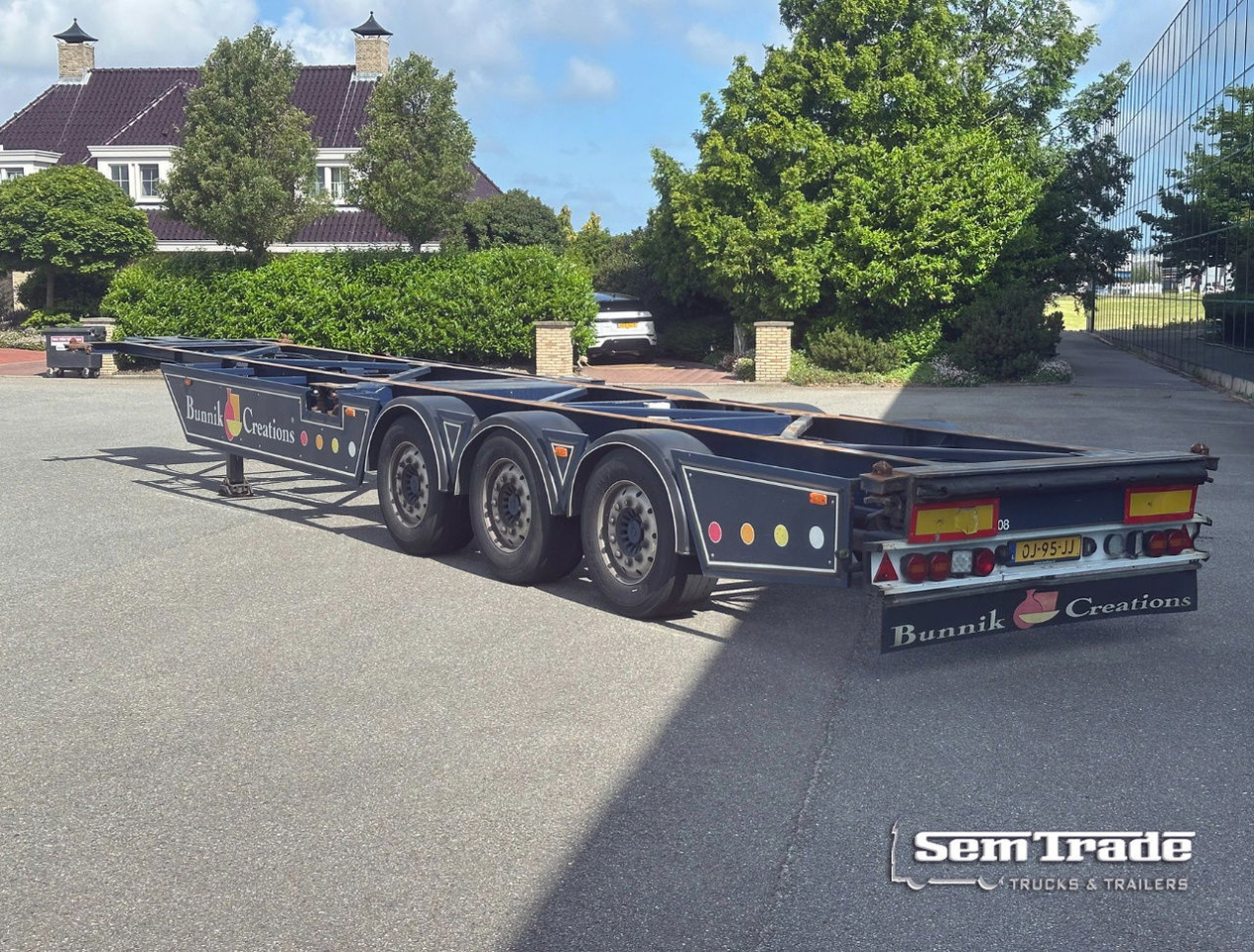 Burg BPO 13-27 Ccxlx 40" Galvanised Super Chassis SAF Axles Disc Brakes 2x Lift Axles 3 Pieces IN Stock Super Condition - Puspiekabe noņemamā virsbūve/ Konteineru vedējs: foto 2 Burg BPO 13-27 Ccxlx 40" Galvanised Super Chassis SAF Axles Disc Brakes 2x Lift Axles 3 Pieces IN Stock Super Condition - Puspiekabe noņemamā virsbūve/ Konteineru vedējs: foto 2