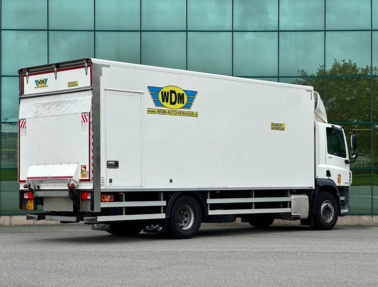 DAF CF 300 FA Only 215.000 KM 750 x 250 x 258 CM Inside TOP Condition NL Truck - Kravas automašīna ar slēgto virsbūvi: foto 5 DAF CF 300 FA Only 215.000 KM 750 x 250 x 258 CM Inside TOP Condition NL Truck - Kravas automašīna ar slēgto virsbūvi: foto 5