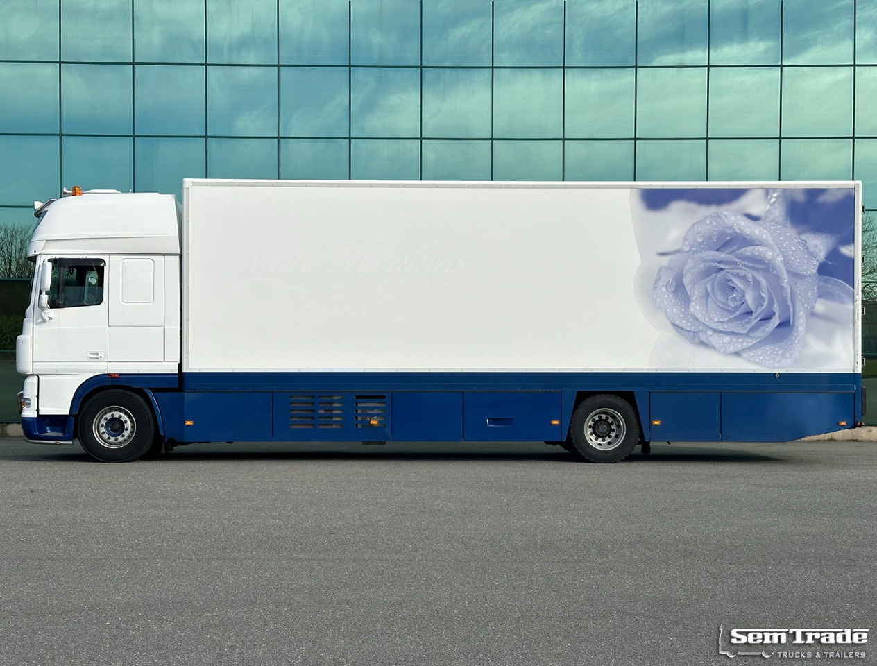 DAF XF 105.460 SSC 7 Karren BAK Bloemen Verkoop Koeling Klep Kachel - Kravas automašīna refrižerators: foto 2 DAF XF 105.460 SSC 7 Karren BAK Bloemen Verkoop Koeling Klep Kachel - Kravas automašīna refrižerators: foto 2