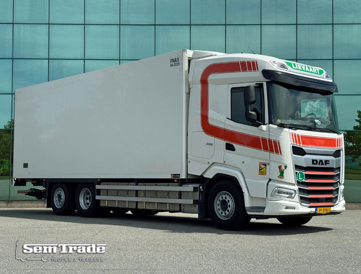DAF XF 480 FAR 475.000 KM Carrier TRS Iceland 815 x 250 x 275 CM Inside Tail Lift NL Truck - Kravas automašīna refrižerators: foto 4 DAF XF 480 FAR 475.000 KM Carrier TRS Iceland 815 x 250 x 275 CM Inside Tail Lift NL Truck - Kravas automašīna refrižerators: foto 4