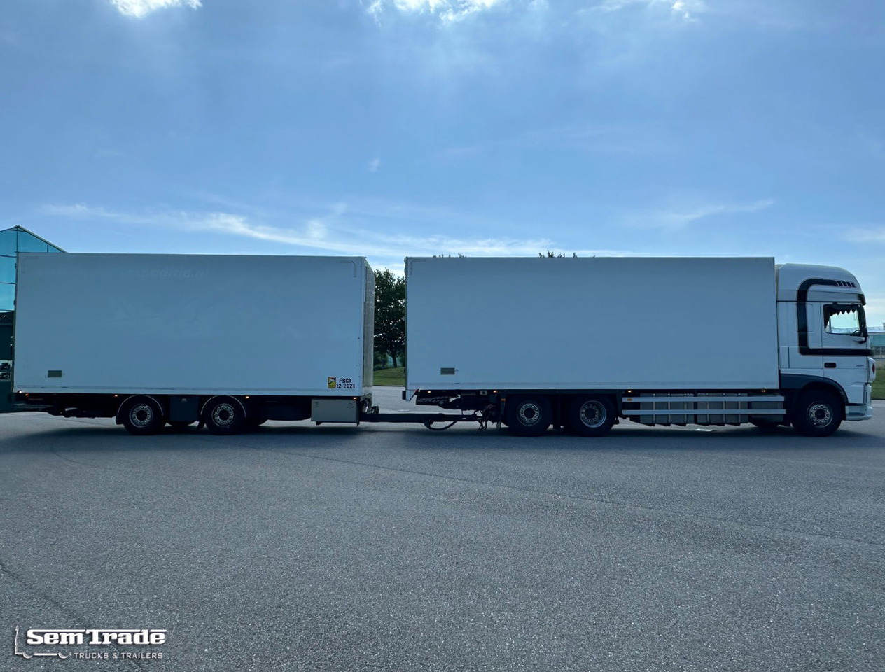 Kravas automašīna refrižerators DAF XF 480 FAR SSC 2x Tail Lift 50 CC Trolleys Carrier TRS Iceland Super Condition NL-Combi: foto 6