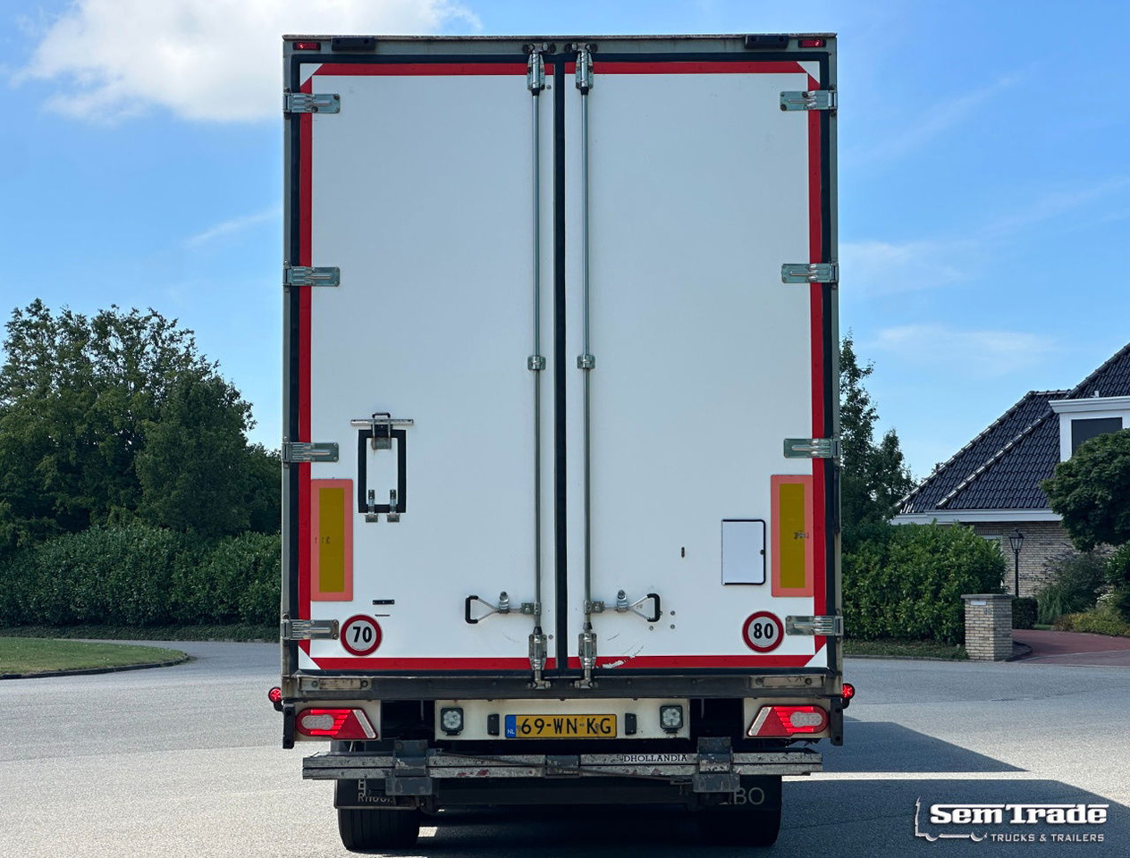 DAF XF 480 FAR SSC 2x Tail Lift 50 CC Trolleys Carrier TRS Iceland Super Condition NL-Combi - Kravas automašīna refrižerators: foto 4 DAF XF 480 FAR SSC 2x Tail Lift 50 CC Trolleys Carrier TRS Iceland Super Condition NL-Combi - Kravas automašīna refrižerators: foto 4