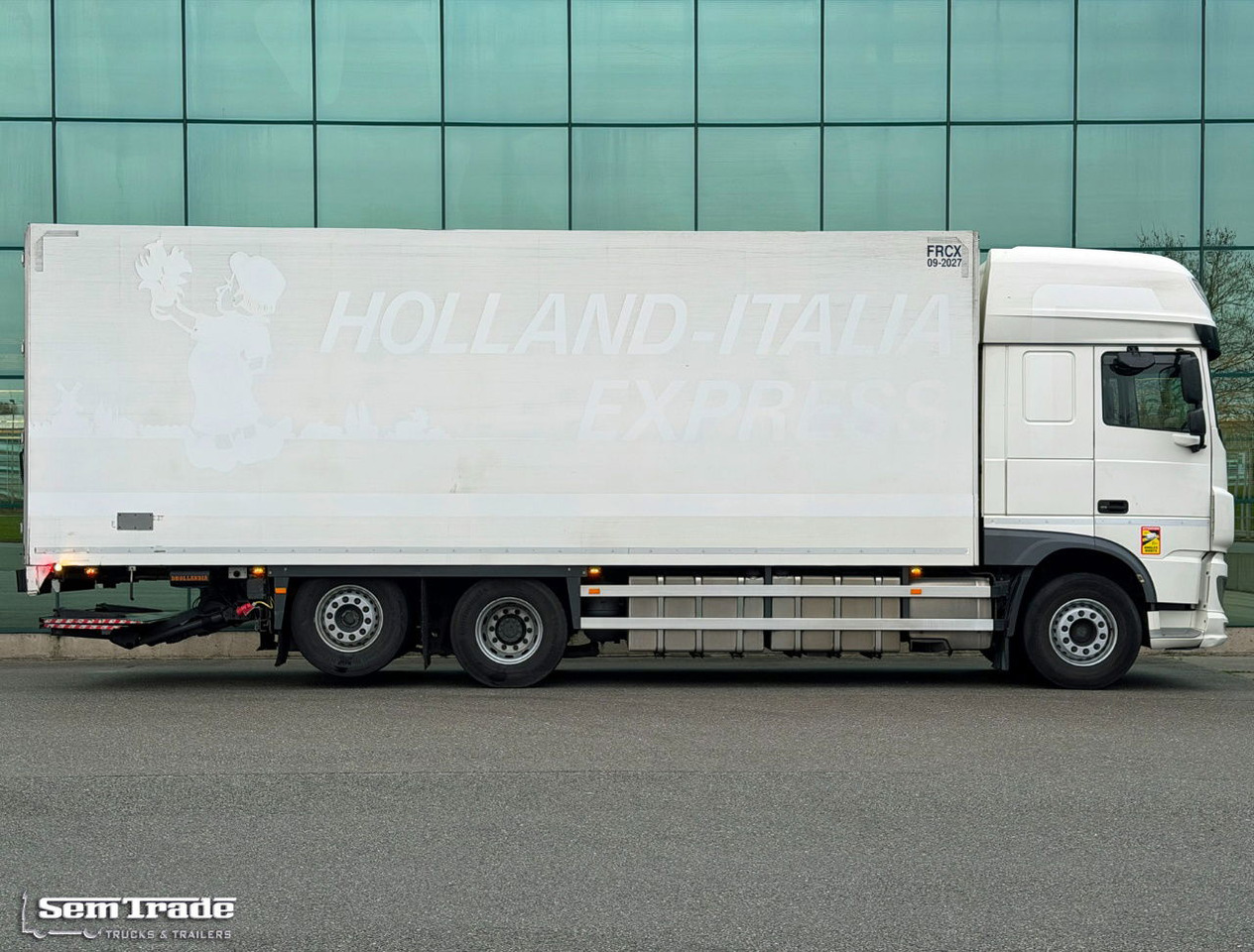 DAF XF 480 FAR SSC Isolated BOX 810x250x275 CM Inside TRS Cooling Tail Lift TOP Condition NL-Truck - Kravas automašīna refrižerators: foto 5 DAF XF 480 FAR SSC Isolated BOX 810x250x275 CM Inside TRS Cooling Tail Lift TOP Condition NL-Truck - Kravas automašīna refrižerators: foto 5