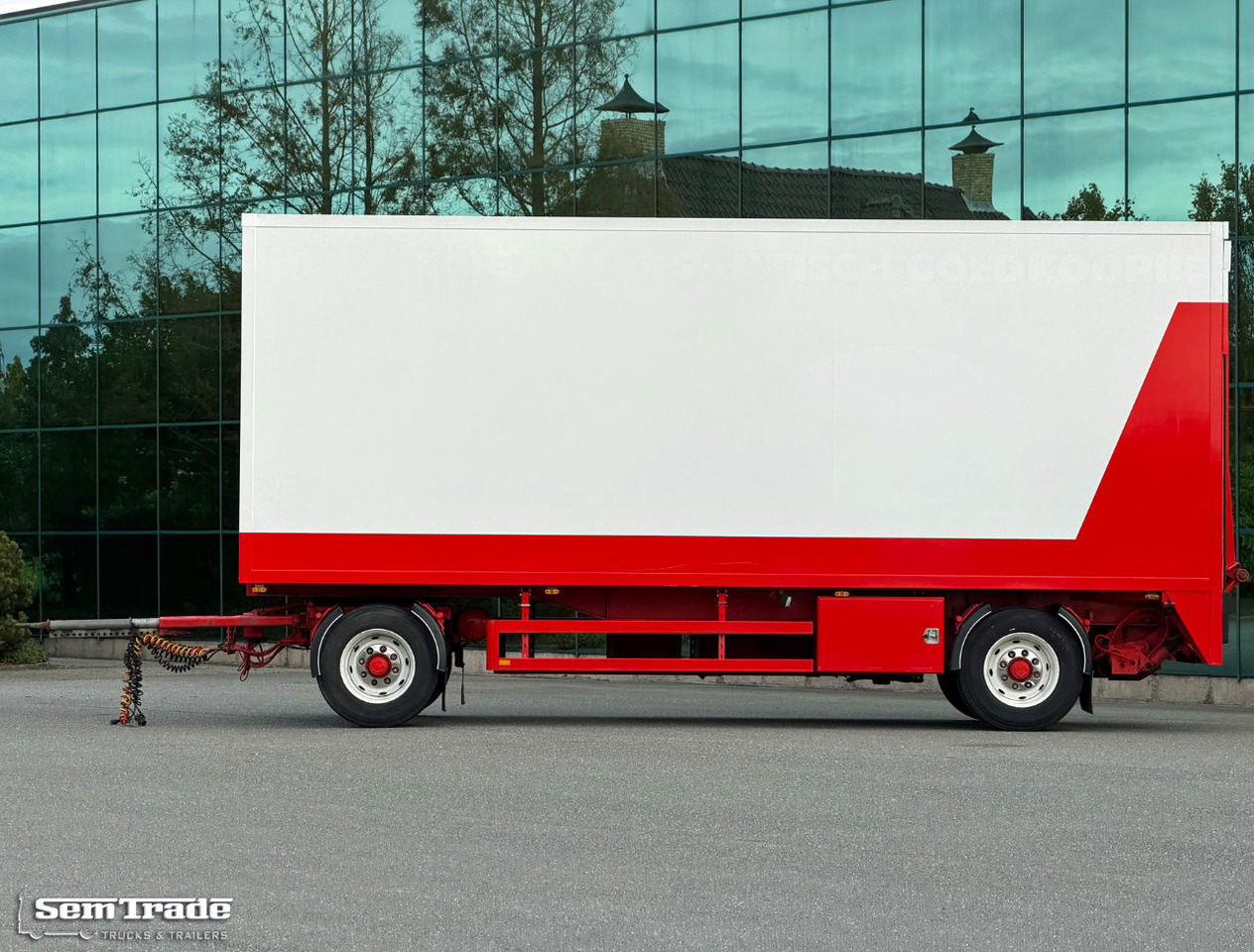 Heiwo Chassis + Isolated BOX 770x250x270 Inside Tail Lift Super Condition - Piekabe slēgtā virsbūve: foto 2 Heiwo Chassis + Isolated BOX 770x250x270 Inside Tail Lift Super Condition - Piekabe slēgtā virsbūve: foto 2