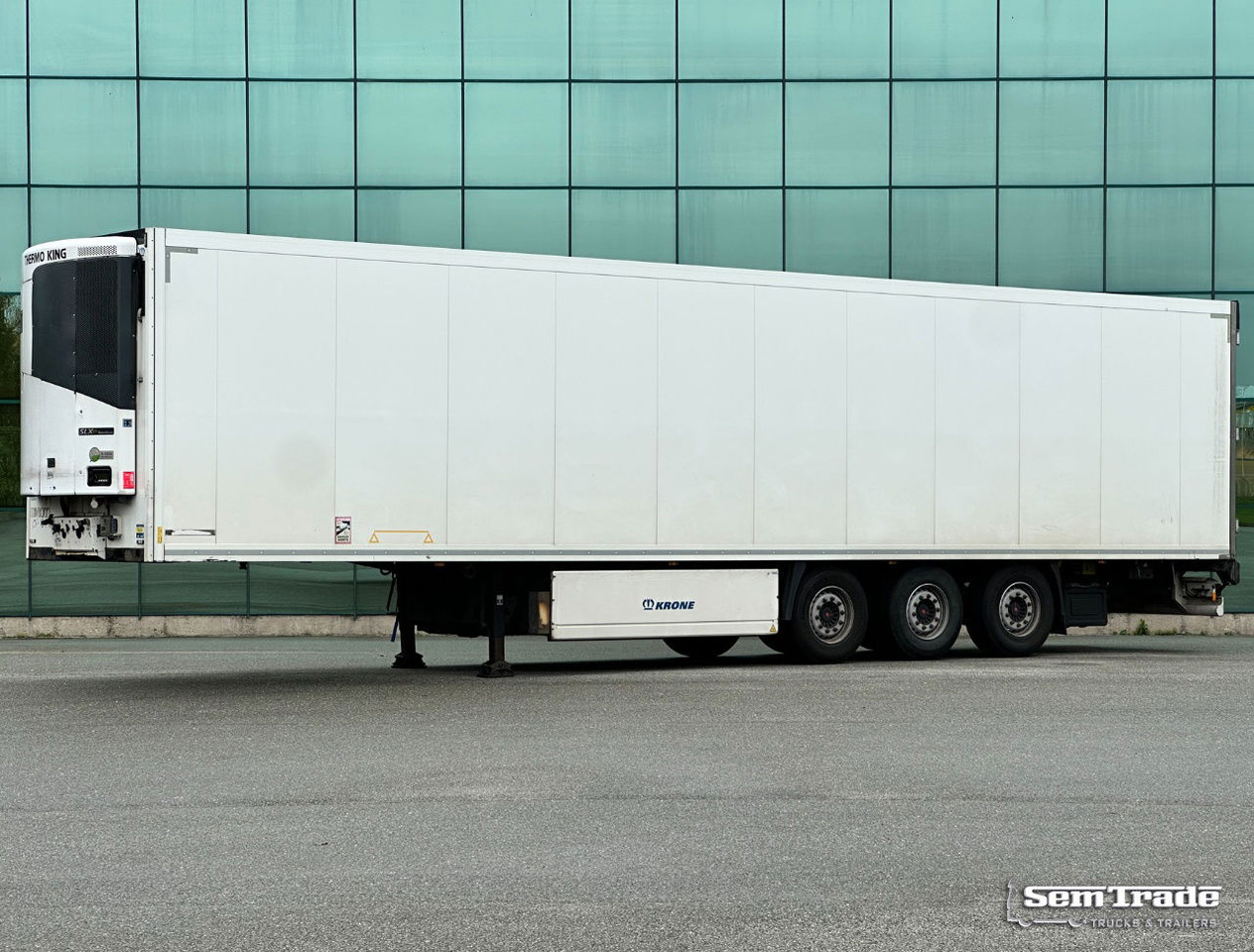 Krone TKS Thermo King SLXe Spectrum BI-Temp Lift Axle Holland-Trailer - Puspiekabe refrižerators: foto 1 Krone TKS Thermo King SLXe Spectrum BI-Temp Lift Axle Holland-Trailer - Puspiekabe refrižerators: foto 1