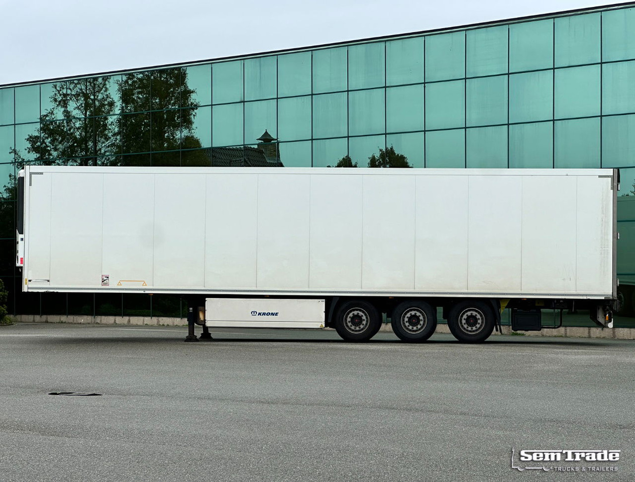 Krone TKS Thermo King SLXe Spectrum BI-Temp Lift Axle Holland-Trailer - Puspiekabe refrižerators: foto 2 Krone TKS Thermo King SLXe Spectrum BI-Temp Lift Axle Holland-Trailer - Puspiekabe refrižerators: foto 2