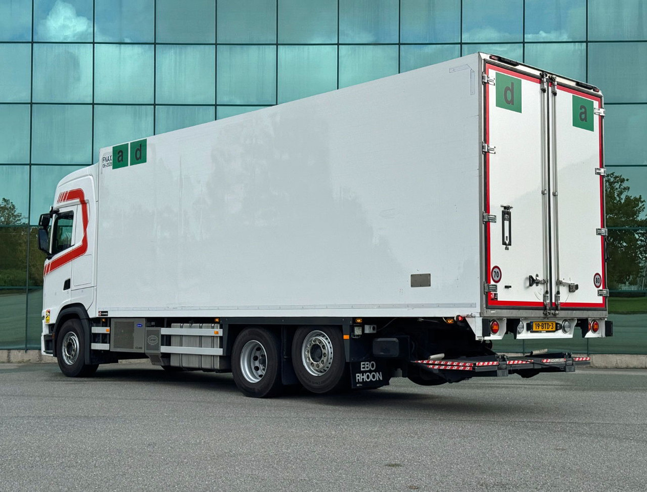 Scania S500 6X2 Retarder 815 x 250 x 275 CM Inside TOP Condition Holland Truck - Kravas automašīna refrižerators: foto 3 Scania S500 6X2 Retarder 815 x 250 x 275 CM Inside TOP Condition Holland Truck - Kravas automašīna refrižerators: foto 3