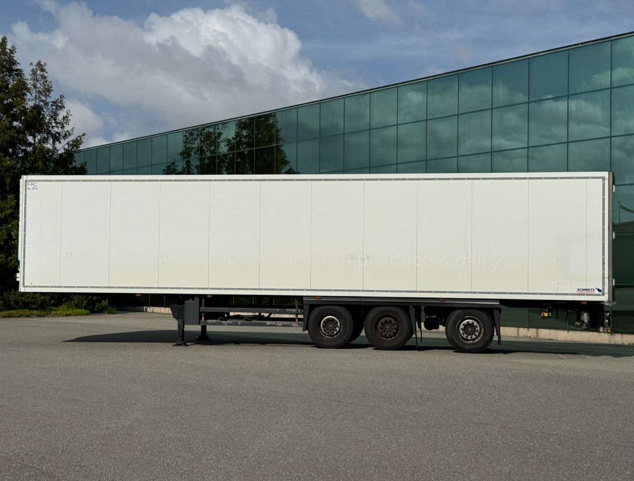 Schmitz Cargobull 3-AS Stuuras Carrier Vector 1550 Gegalvaniseerd Chassis Nieuwe APK Zeer Goede Banden TOP Staat NL Trailer - Puspiekabe refrižerators: foto 2 Schmitz Cargobull 3-AS Stuuras Carrier Vector 1550 Gegalvaniseerd Chassis Nieuwe APK Zeer Goede Banden TOP Staat NL Trailer - Puspiekabe refrižerators: foto 2