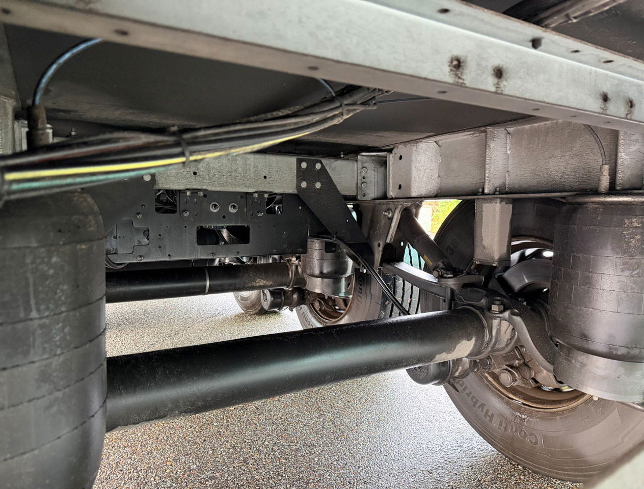 Puspiekabe refrižerators Schmitz Cargobull SCBS3B Thermo King SLXi 300 Only 502 Engine Hours Lift Axle Super Condition: foto 23