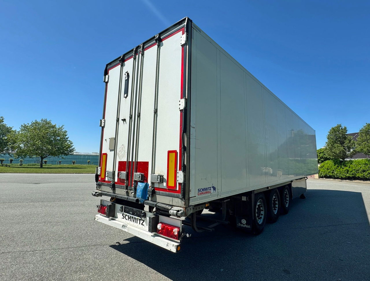 Schmitz Cargobull SCBS3B Thermo King SLXi300 Only 6.822 Hours Thick Roof Disc Brakes NEW TUV - Puspiekabe refrižerators: foto 5 Schmitz Cargobull SCBS3B Thermo King SLXi300 Only 6.822 Hours Thick Roof Disc Brakes NEW TUV - Puspiekabe refrižerators: foto 5