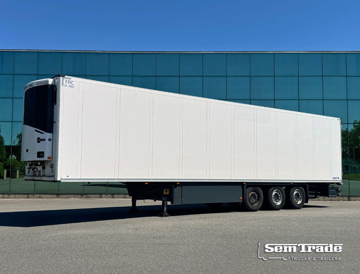 Schmitz Cargobull SCBS3B Thermo King SLXi300 Only 6.822 Hours Thick Roof Disc Brakes NEW TUV - Puspiekabe refrižerators: foto 1 Schmitz Cargobull SCBS3B Thermo King SLXi300 Only 6.822 Hours Thick Roof Disc Brakes NEW TUV - Puspiekabe refrižerators: foto 1