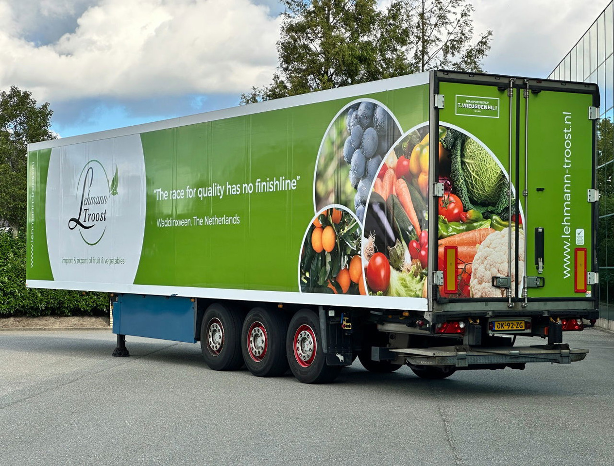 Schmitz Cargobull SKO 24 Thermo King SLX 200 Only 3645 Engine Hours 2X Lift Axle Flowerwide 270 CM High Inside Tail Lift NL-Trailer - Puspiekabe refrižerators: foto 3 Schmitz Cargobull SKO 24 Thermo King SLX 200 Only 3645 Engine Hours 2X Lift Axle Flowerwide 270 CM High Inside Tail Lift NL-Trailer - Puspiekabe refrižerators: foto 3