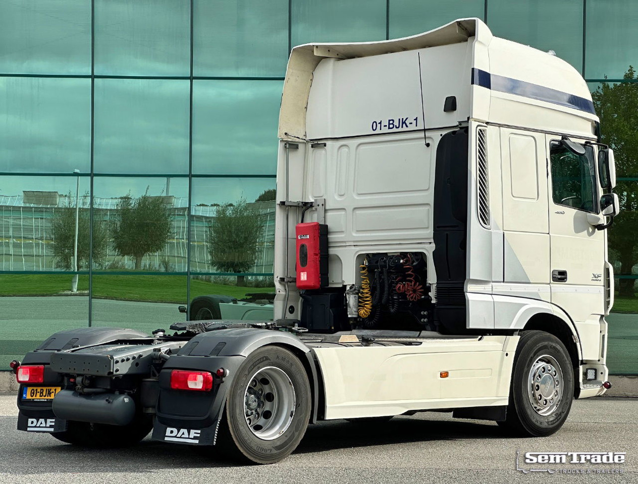 DAF XF 460 Euro 6 FT SSC 852.000 KM 2X Tanks TOP Condition Holland-Truck - Vilcējs: foto 4 DAF XF 460 Euro 6 FT SSC 852.000 KM 2X Tanks TOP Condition Holland-Truck - Vilcējs: foto 4