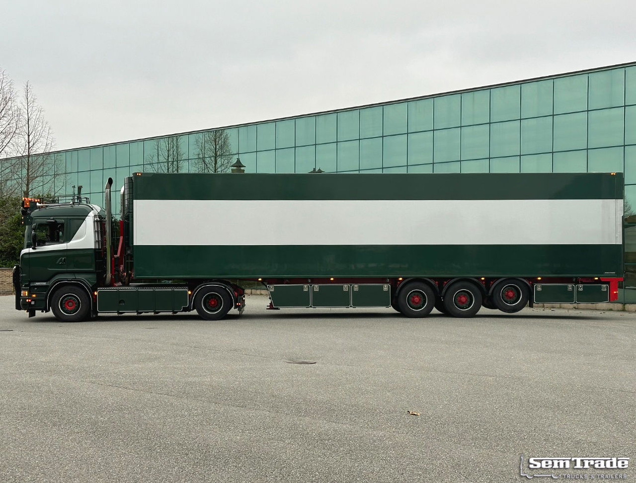 Scania R500 V8 Analogue Tacho 779.000 KM Show Truck Special Interior + Special V - Vilcējs: foto 2 Scania R500 V8 Analogue Tacho 779.000 KM Show Truck Special Interior + Special V - Vilcējs: foto 2