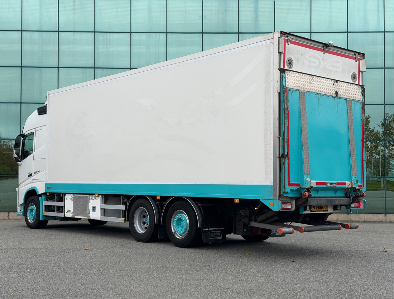 Volvo FH 420 6X2 Globetrotter Heiwo BOX 875 x 250 x 272 CM IN Thermo King T-800 490.000 KM TOP Condition NL Truck - Kravas automašīna refrižerators: foto 3 Volvo FH 420 6X2 Globetrotter Heiwo BOX 875 x 250 x 272 CM IN Thermo King T-800 490.000 KM TOP Condition NL Truck - Kravas automašīna refrižerators: foto 3