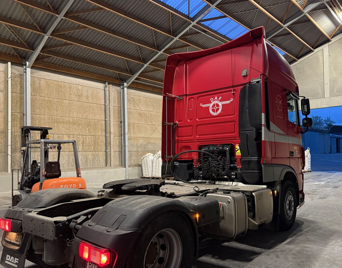 DAF DAF XF 480 SSC - Vilcējs: foto 4 DAF DAF XF 480 SSC - Vilcējs: foto 4