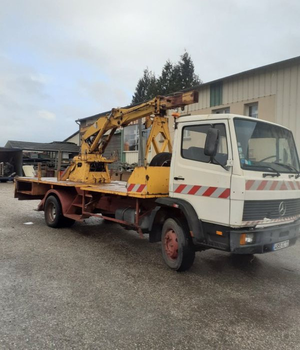 Camion tarieres Plantation Poteaux France Telecom - Bortu kravas automašīna/ Platforma, Kravas auto ar manipulatoru: foto 2 Camion tarieres Plantation Poteaux France Telecom - Bortu kravas automašīna/ Platforma, Kravas auto ar manipulatoru: foto 2
