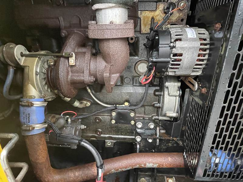 Atlas-Copco QAS 100 - Elektroģenerators: foto 3 Atlas-Copco QAS 100 - Elektroģenerators: foto 3