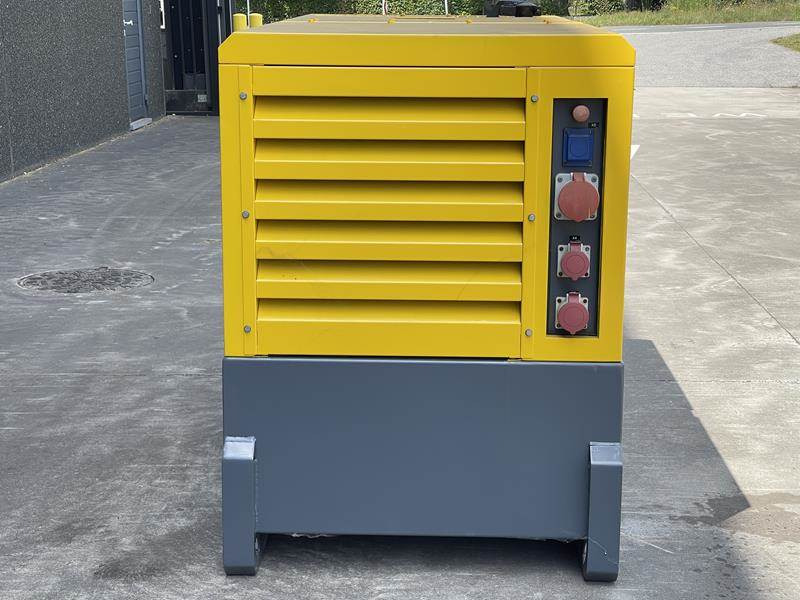 Atlas-Copco QAS 40 KD - Elektroģenerators: foto 2 Atlas-Copco QAS 40 KD - Elektroģenerators: foto 2