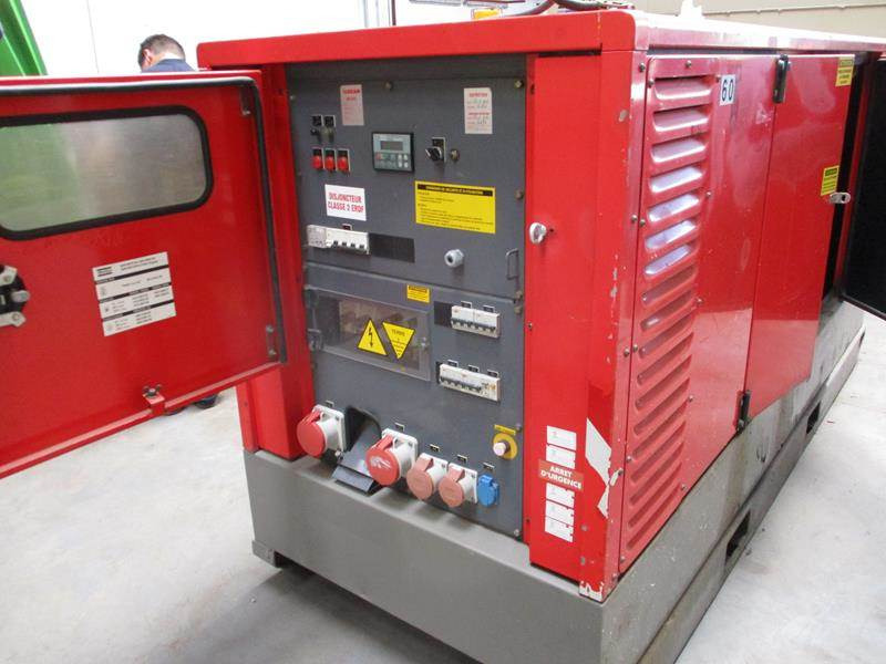 Atlas-Copco QAS 60 - Elektroģenerators: foto 2 Atlas-Copco QAS 60 - Elektroģenerators: foto 2