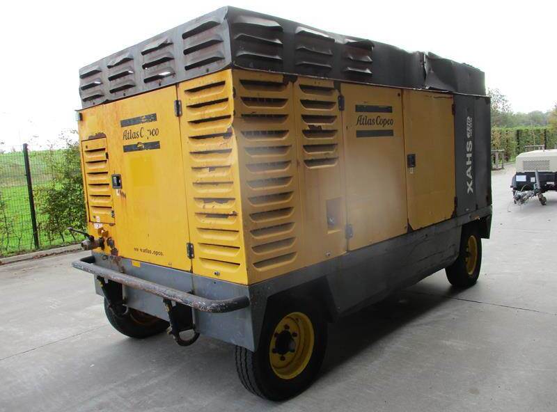 Atlas-Copco XAHS 336 CD - Gaisa kompresors: foto 2 Atlas-Copco XAHS 336 CD - Gaisa kompresors: foto 2