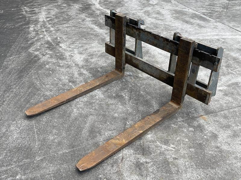 Bobcat S 450 - Riteņu iekrāvējs: foto 2 Bobcat S 450 - Riteņu iekrāvējs: foto 2