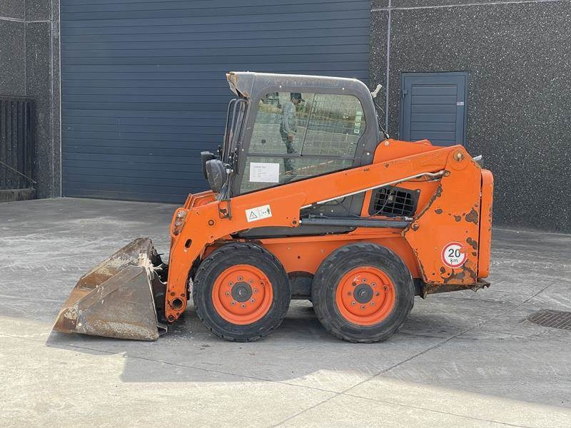 Bobcat S 450 - Riteņu iekrāvējs: foto 3 Bobcat S 450 - Riteņu iekrāvējs: foto 3